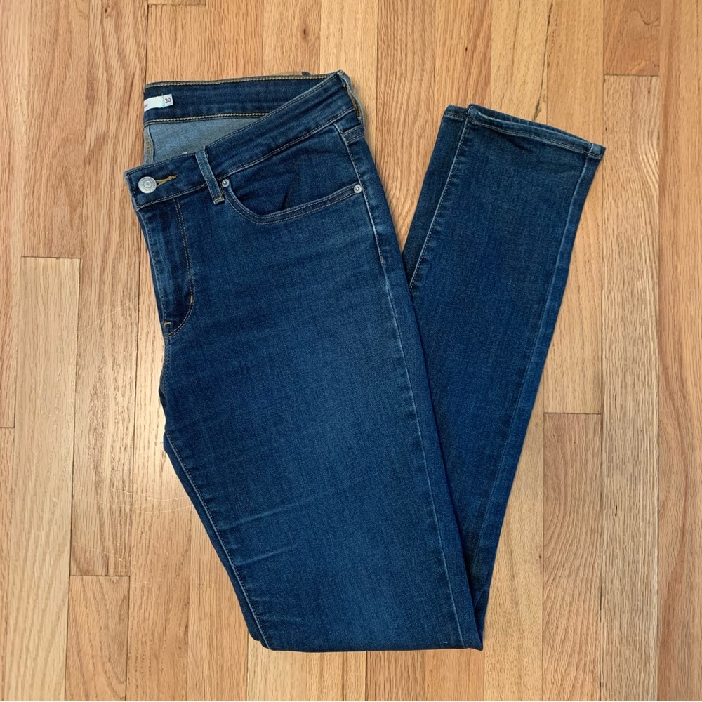 Levi’s 711 Skinny Jeans (30 Long)